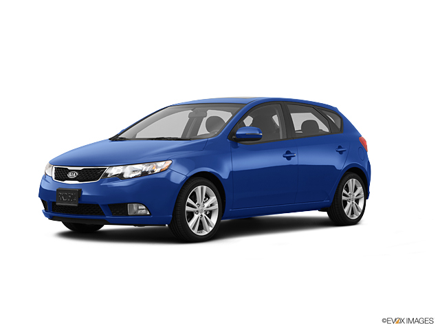 Kia Forte 5 Sx. 2011 Kia Forte 5-Door SX in