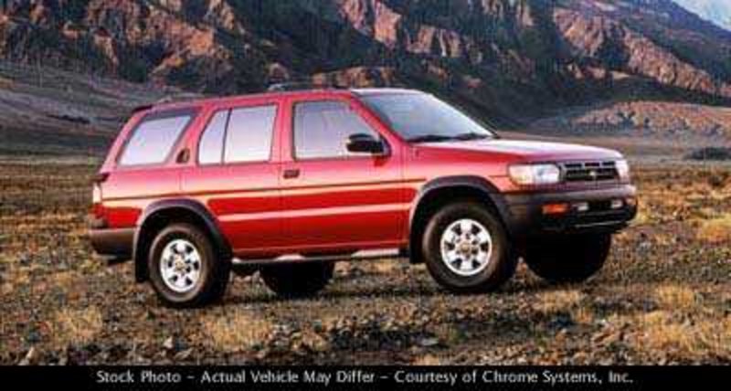 1999  Pathfinder XE in , 